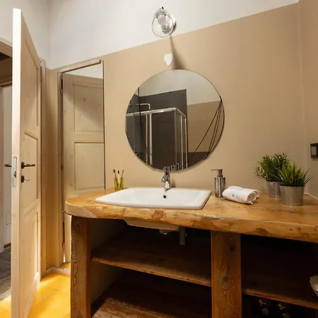 D'aoste - Maison Du Apartment *